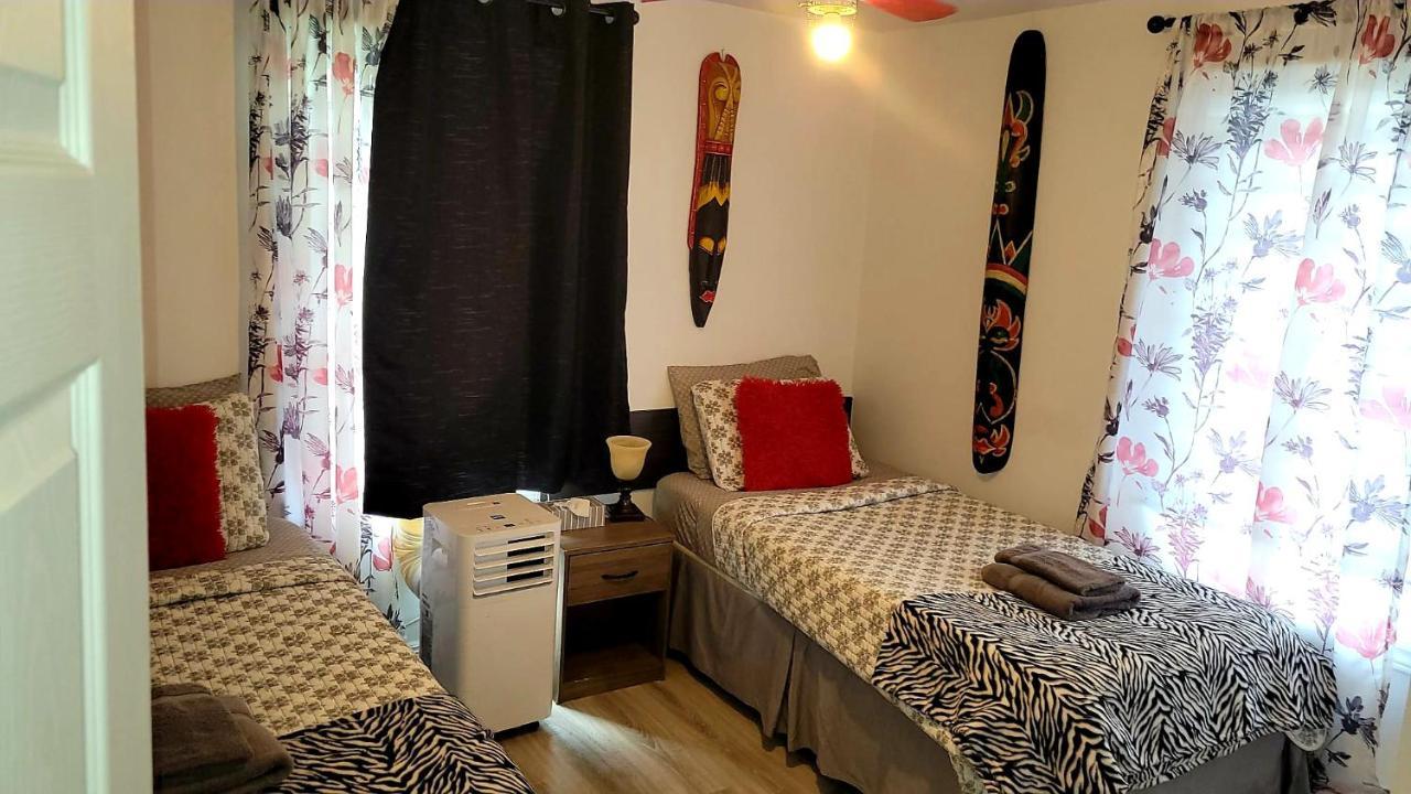 Quiet Cozy Apartment Next To Highway Wifi+Netflix Едмундстон Екстер'єр фото