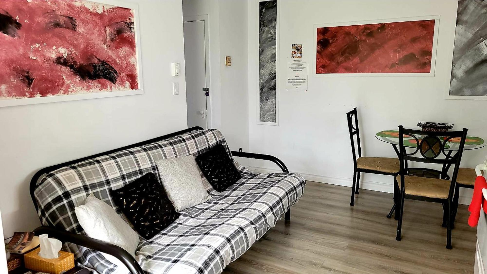 Quiet Cozy Apartment Next To Highway Wifi+Netflix Едмундстон Екстер'єр фото